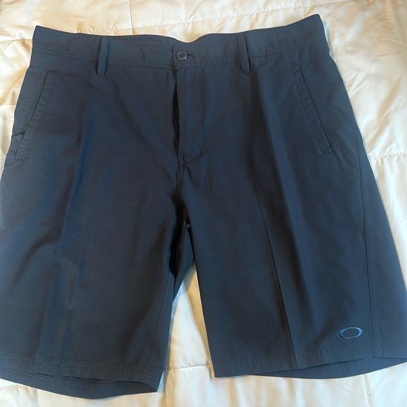 Oakley shorts - Picture 1 of 3